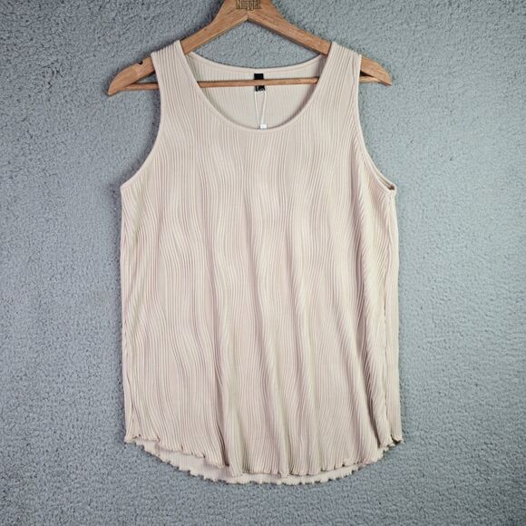 Lillusory Womens Tank Top M Beige Pleated Textured Stretch Soft Layering New - Picture 4 of 12
